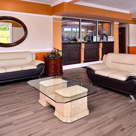 Americas Best Value Inn Richmond South Bellwood Екстериор снимка