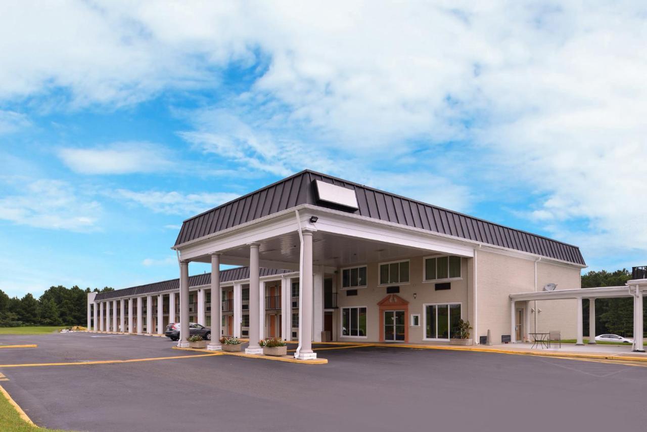 Americas Best Value Inn Richmond South Bellwood Екстериор снимка